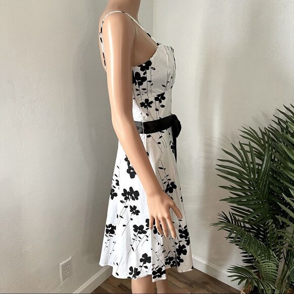 A.P.N.Y White Black Floral Summer Dress Sz 10 - Picture 3 of 13